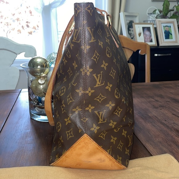 Louis Vuitton Cabas Mezzo Shoulder Tote - Picture 2 of 12